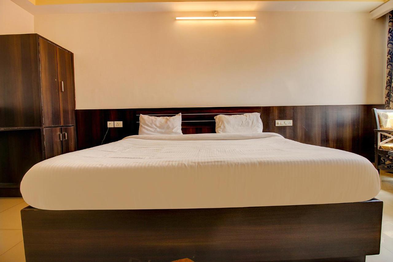 แคปิตัล โอ 9941 โฮเต็ล Ps แกรนด์ Hotel ลัคเนา ภายนอก รูปภาพ